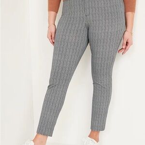 Old Navy High-Waisted Pixie Skinny Ankle‎ Pants Black and White Design Sz 14